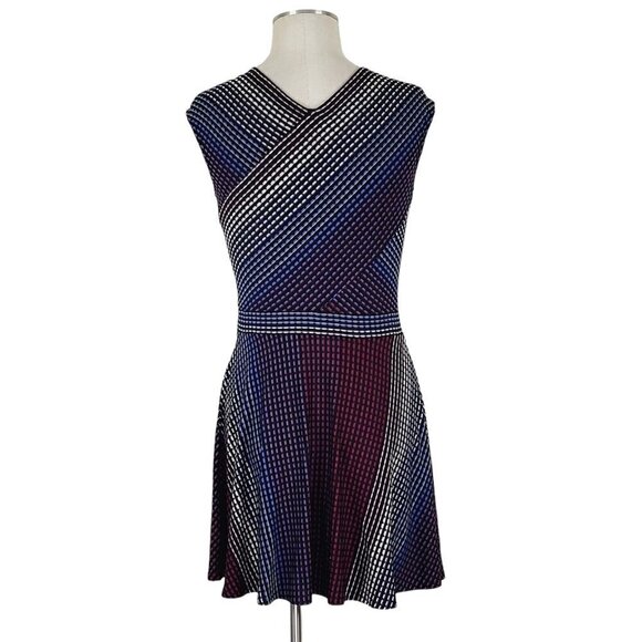 BCBGMaxAzria Jasmyne Skater Dress Size S Cap Sleeve V Neck Stretch Colorful - Picture 5 of 11